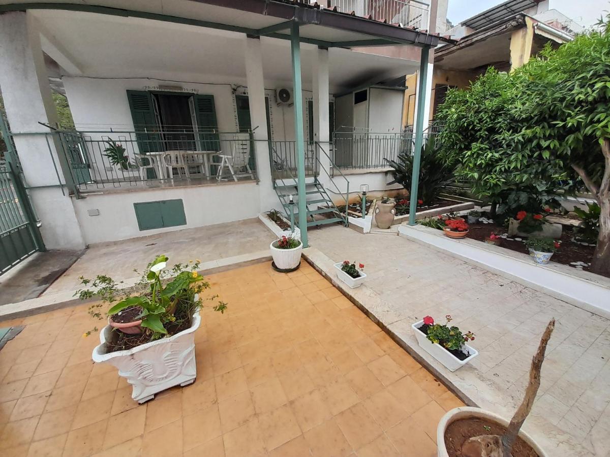 Casa Vacanze Ciccine Capaci Kültér fotó